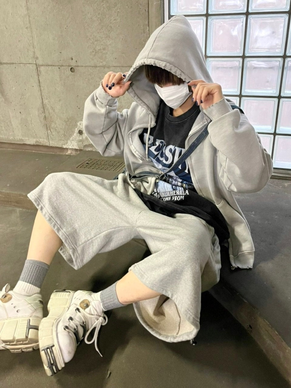 受注制【Never mind the XU】damage zip hoodie (3color) – PRESSING