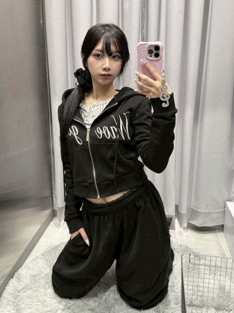 受注制【nmtc+】embroidery short zip up hoodie (3color) – PRESSING