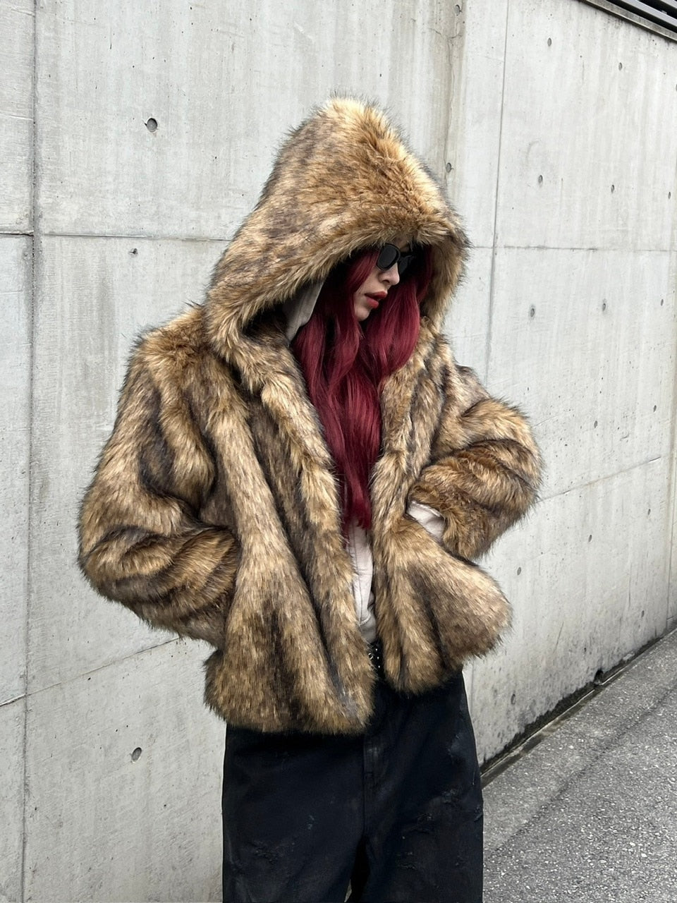 受注制【Chikashitsu +】hooded cropped fur blouson (2color