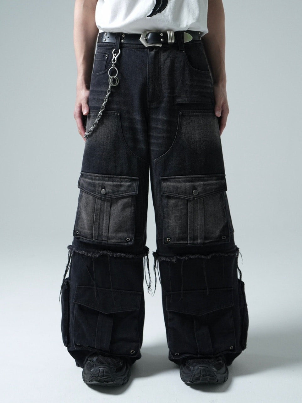 CHIKASHITSU PLUS HIGH】Layered zip cargo denim pants – PRESSING
