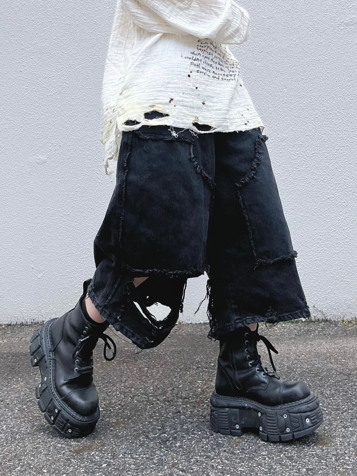 受注制【Bizarre Maiden】damage wide half denim pants – PRESSING