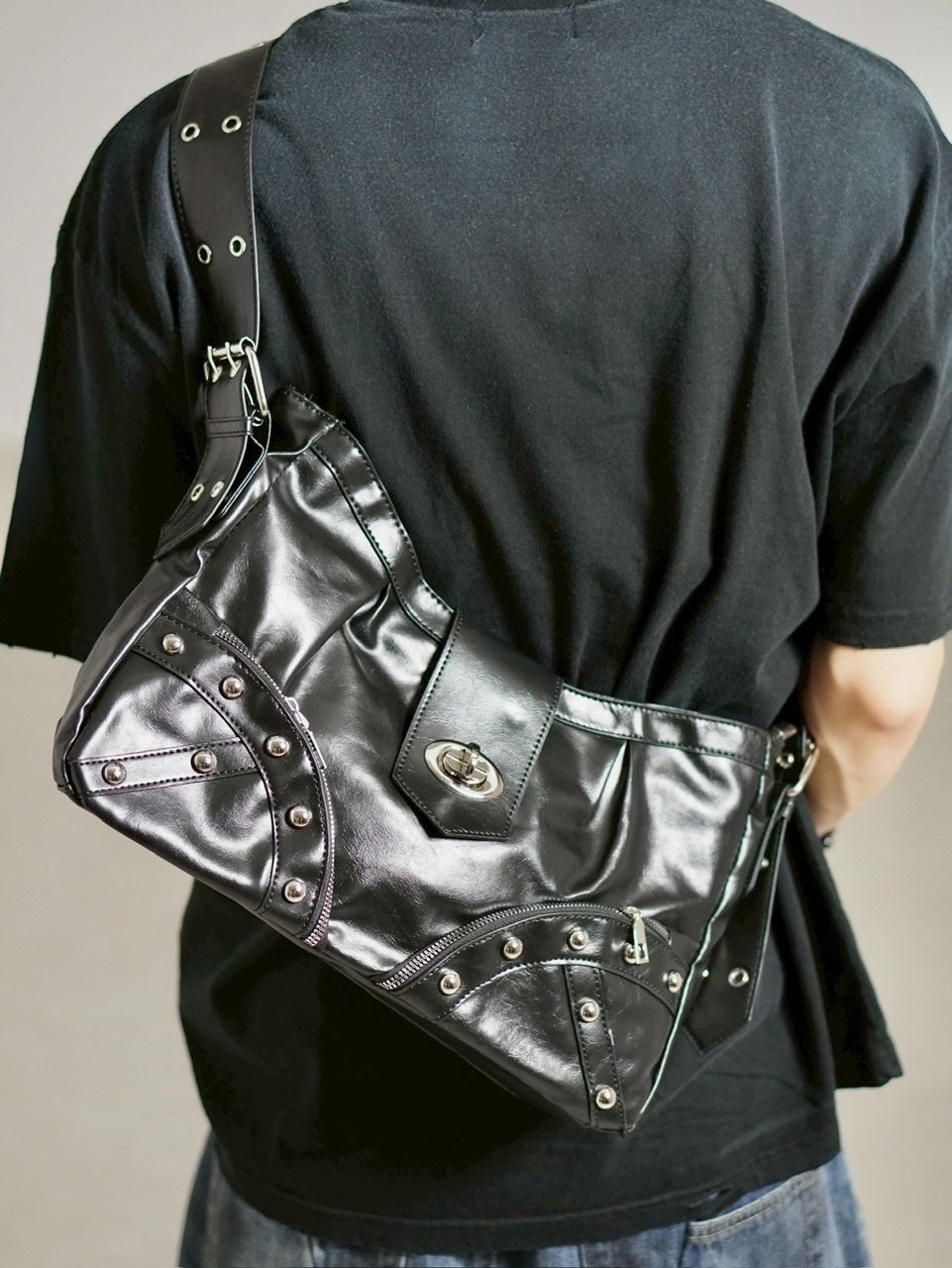 受注制【Chikashitsu +】buckle zipper studs bag / 【チカシツプラス