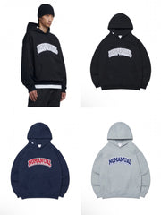 【NOMANUAL】ARCH D.R LOGO HOODIE