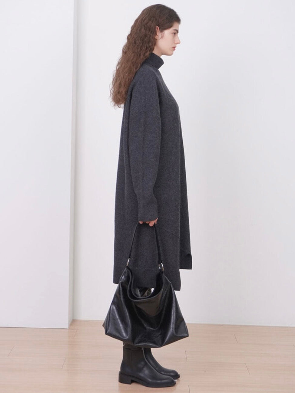 【HAH ARCHIVE】Contour Shoulder Bag(レザー)