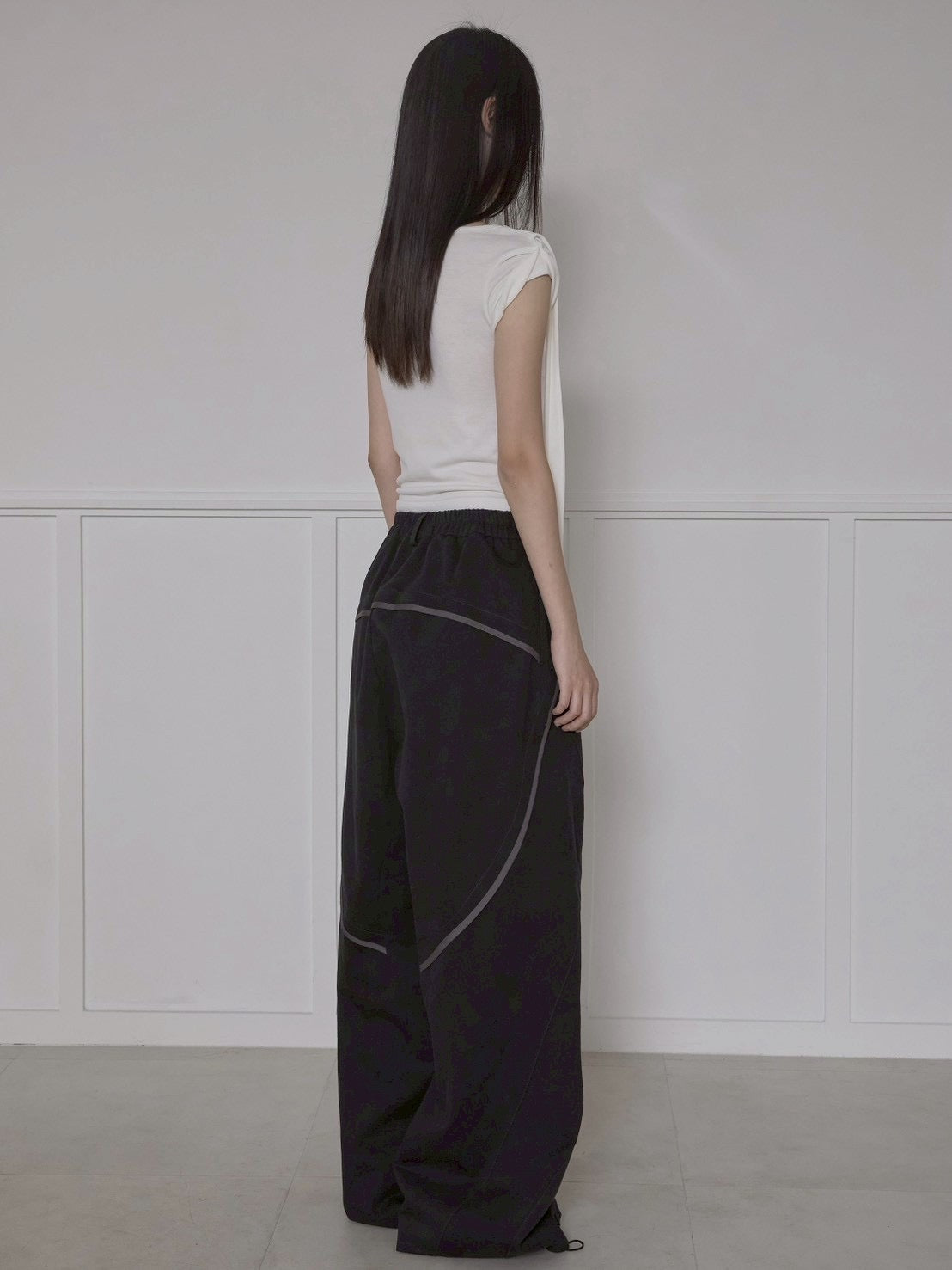 6/22 21:00発売【FLAREUP】Asymmetrical Wide Pants