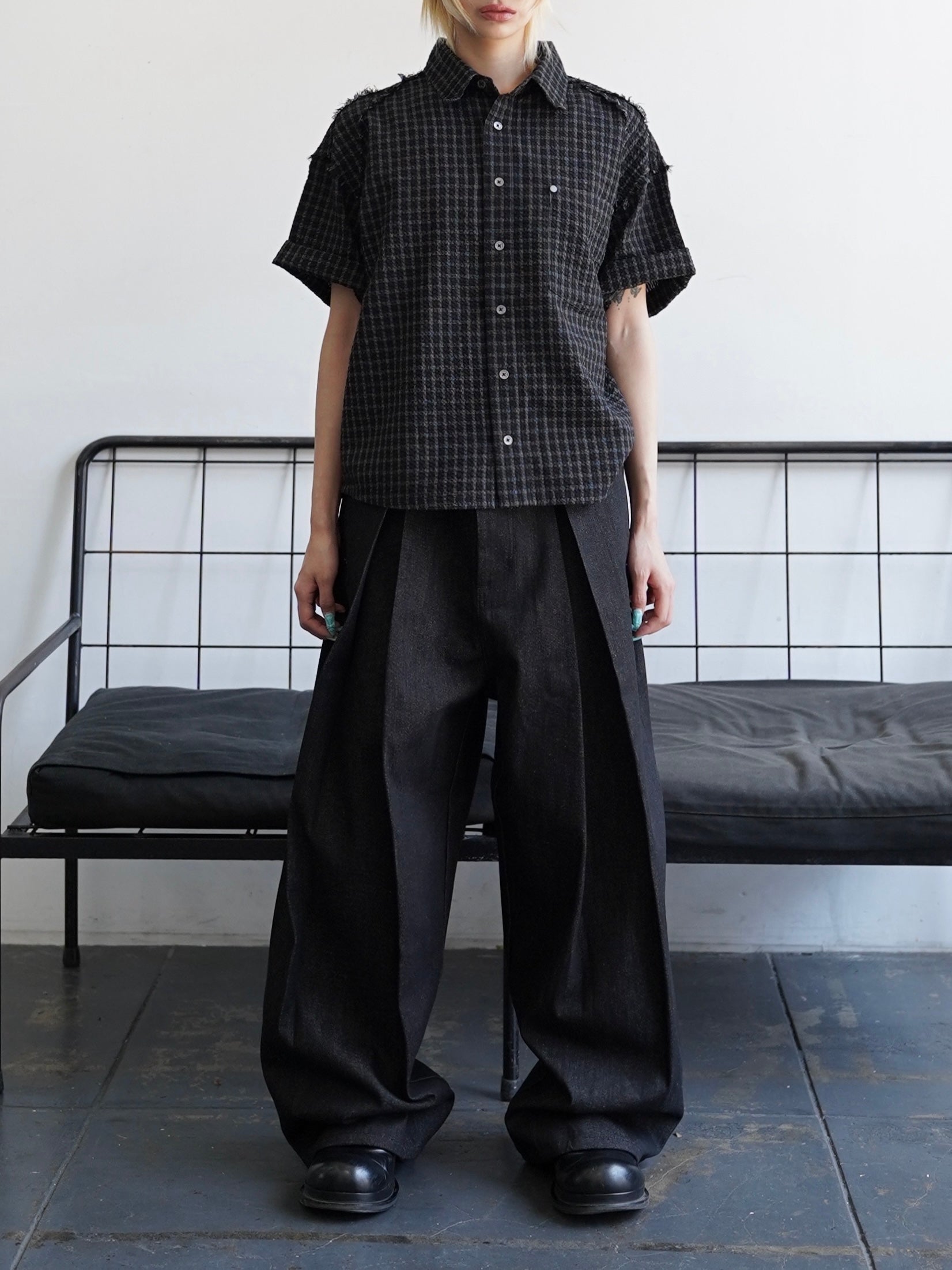 5/23 20:00発売【CHIKASHITSU PLUS HIGH】Raw edge seersucker check shirt