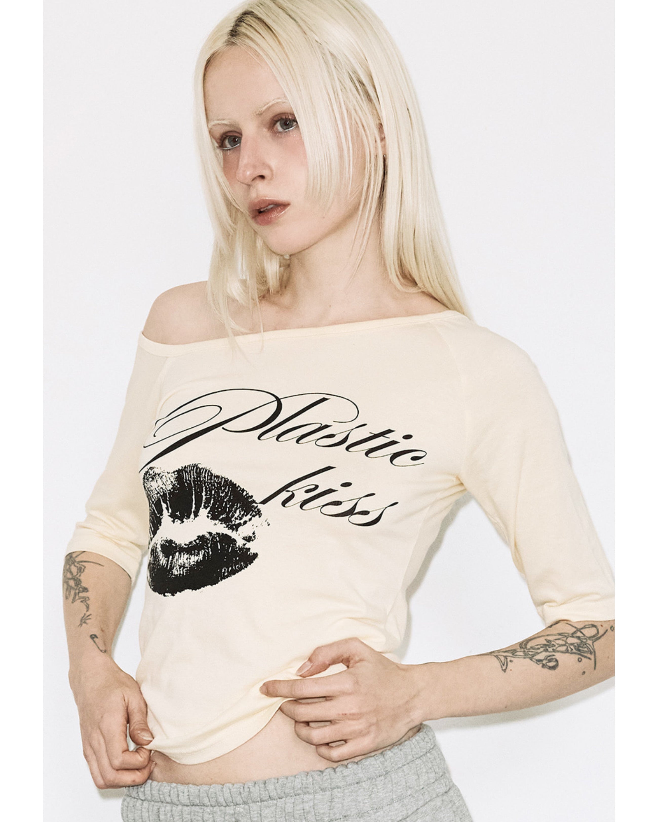 【FANCY CLUB】PLASTIC KISS ONE-SHOULDER TOP