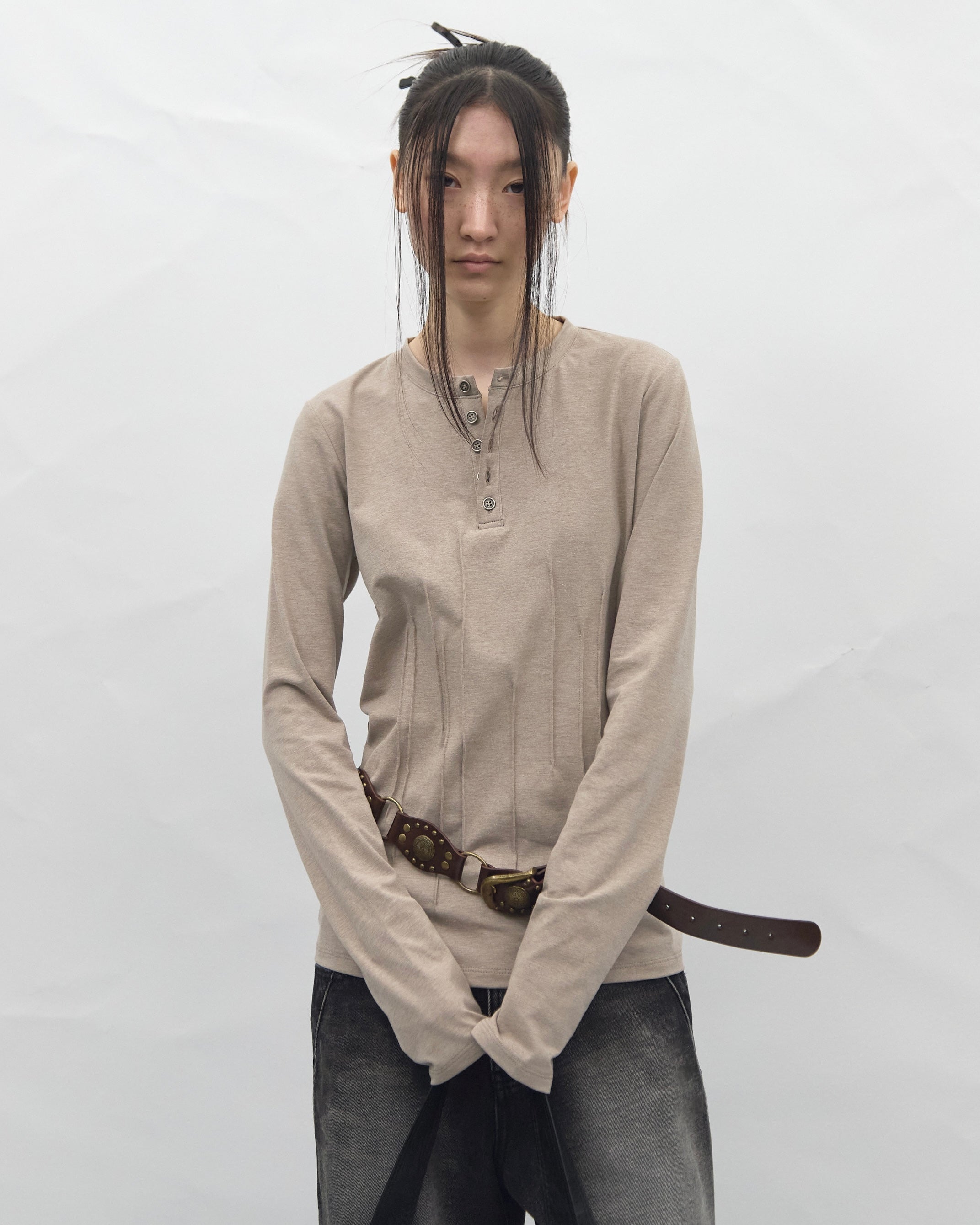 【BLR BLUER】Soft Pin-tuck Henley Long Sleeve