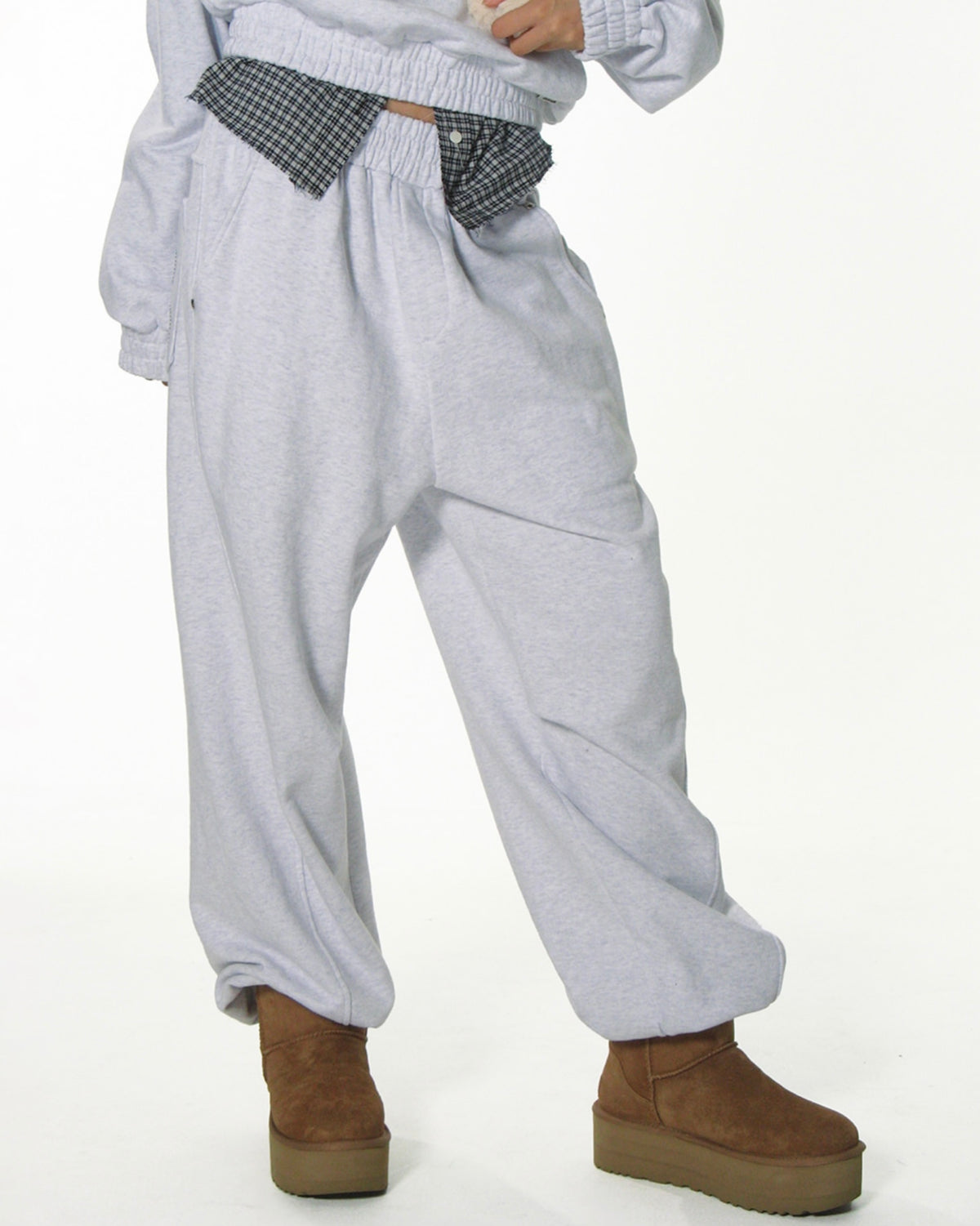【CRANK】CURVED RIVET JOGGER PANTS