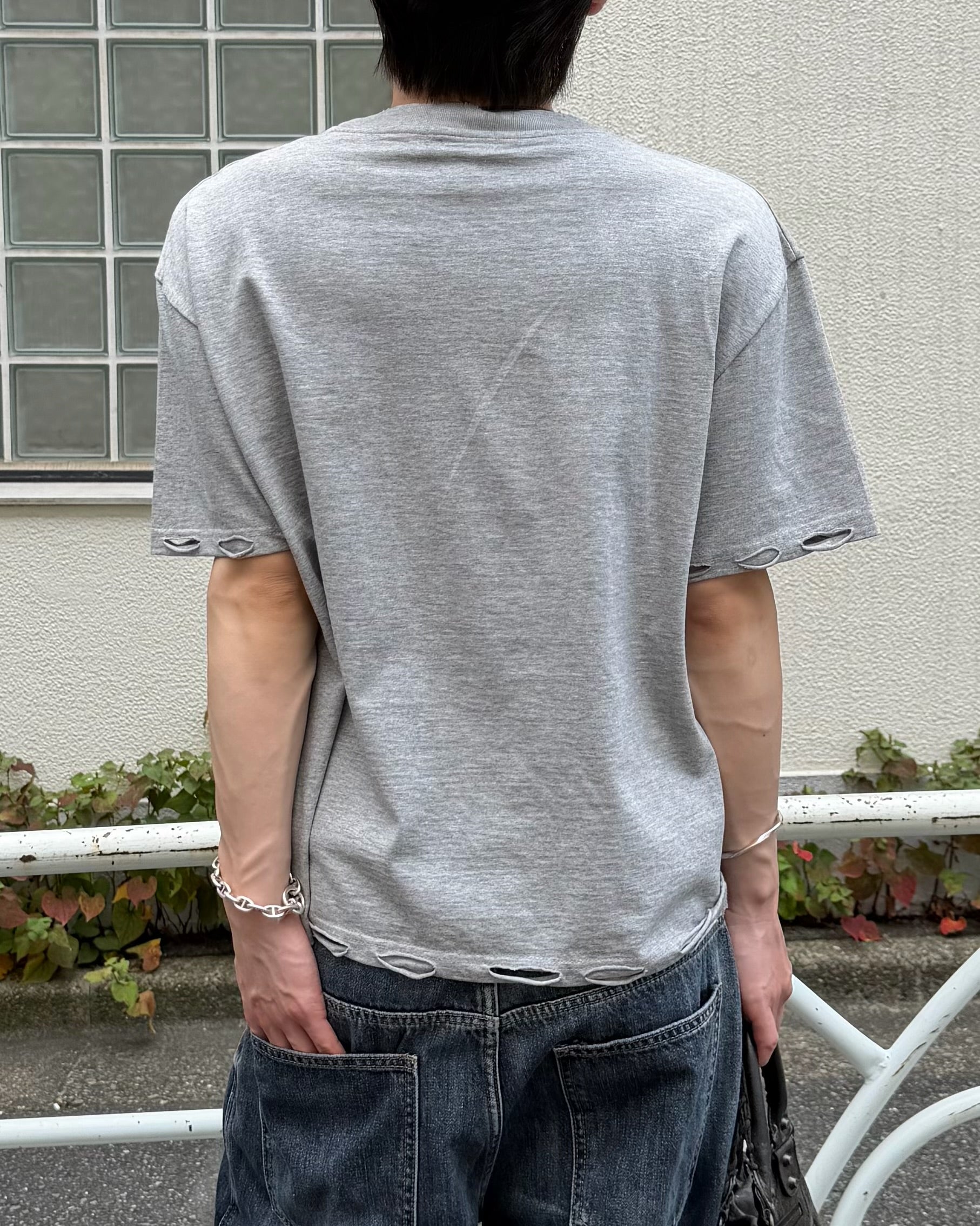 大阪店WEB限定受注制【Chikashitsu +】grunge damage crop t-shirt (3color)