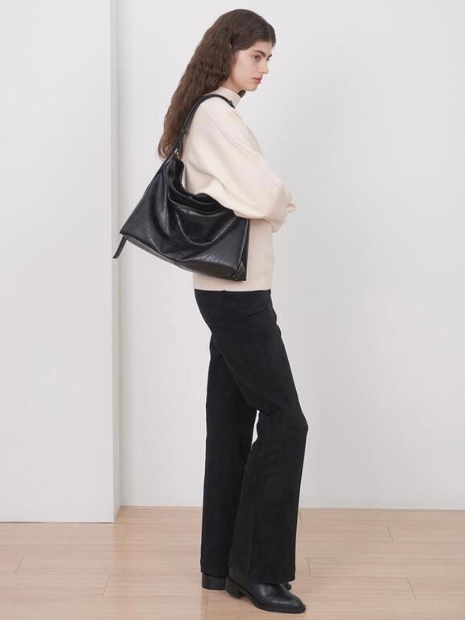 【HAH ARCHIVE】Contour Belted Bag(レザー)
