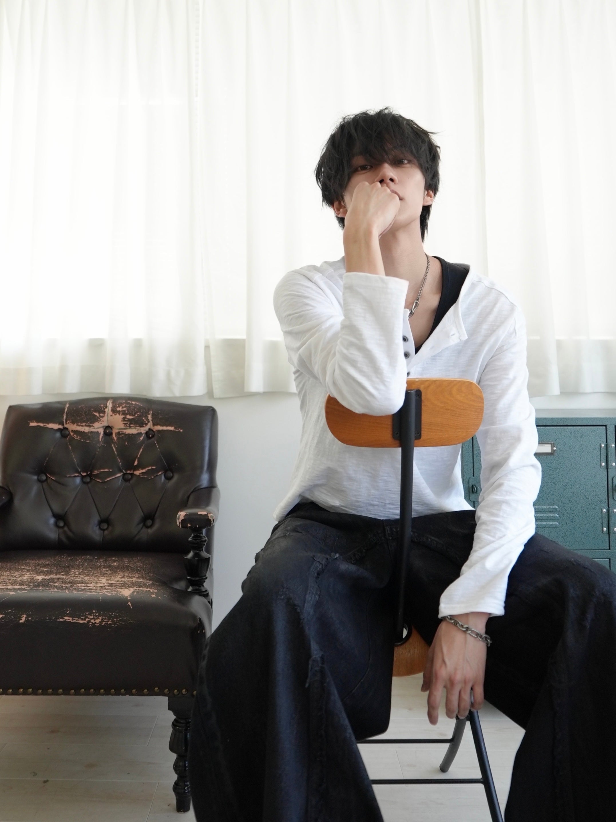 5/23 20:00発売【CHIKASHITSU PLUS HIGH】Steel button henley neck tee (2color)