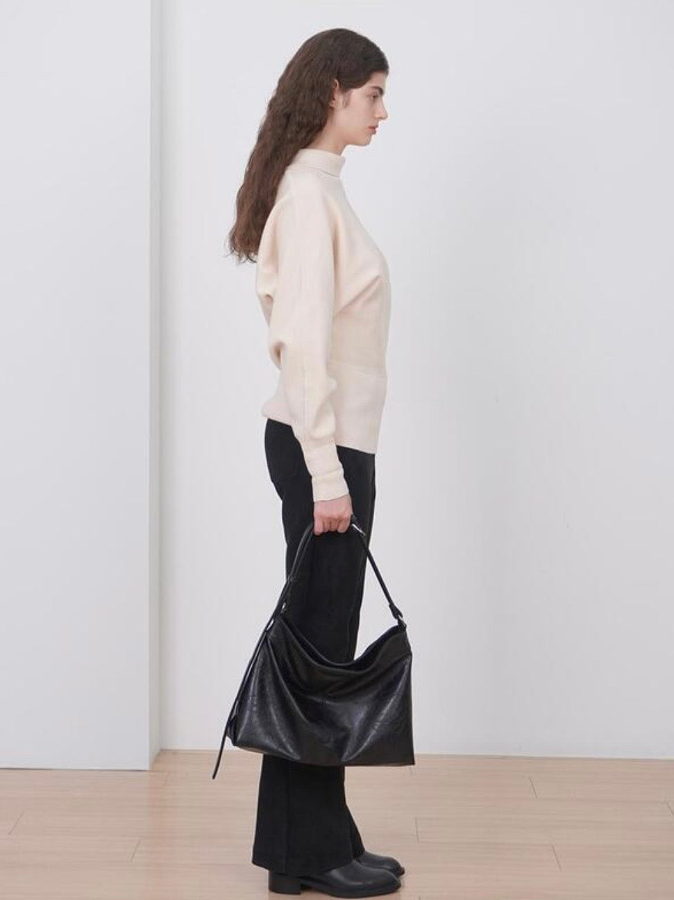 【HAH ARCHIVE】Contour Belted Bag(レザー)