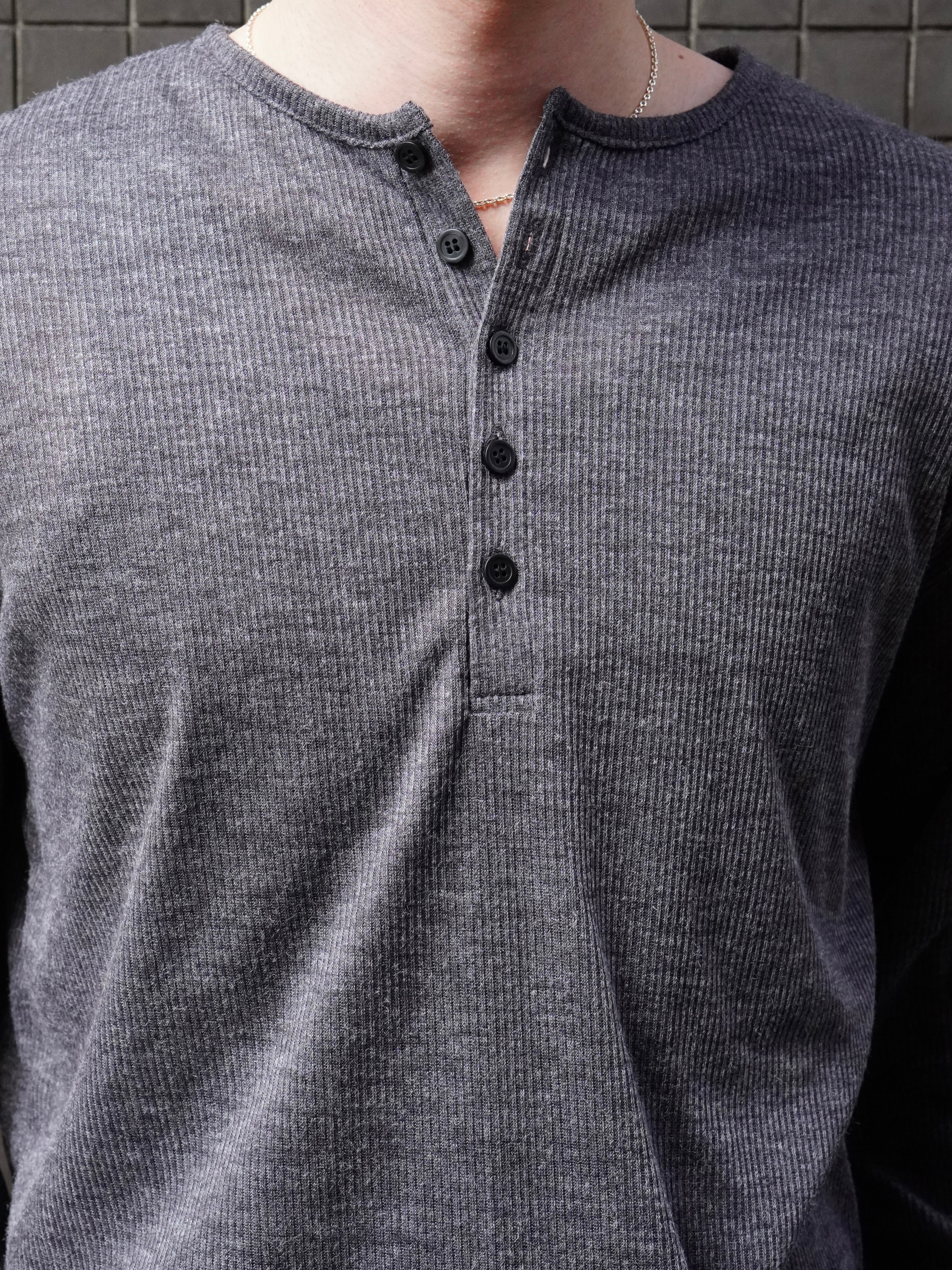 東京店WEB限定受注制【Chikashitsu +】rib knit henry neck tee