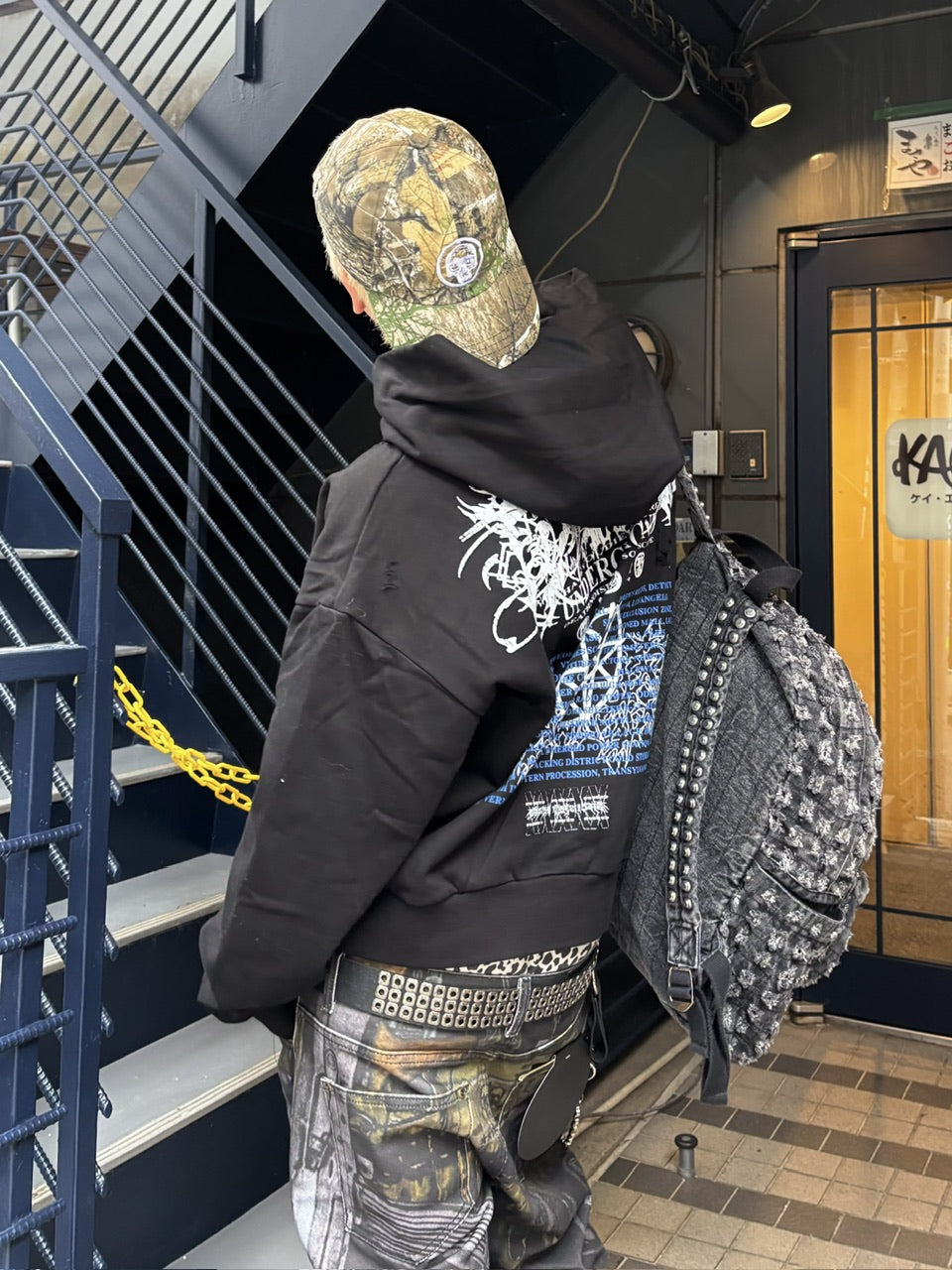 国際配送【Never mind the XU】Rivet eyelet biker belt