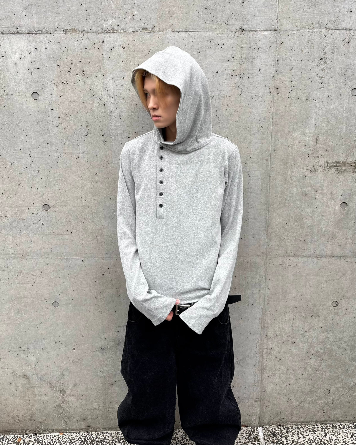 【Lee fi Ne】 Offset Hooded Henley Top