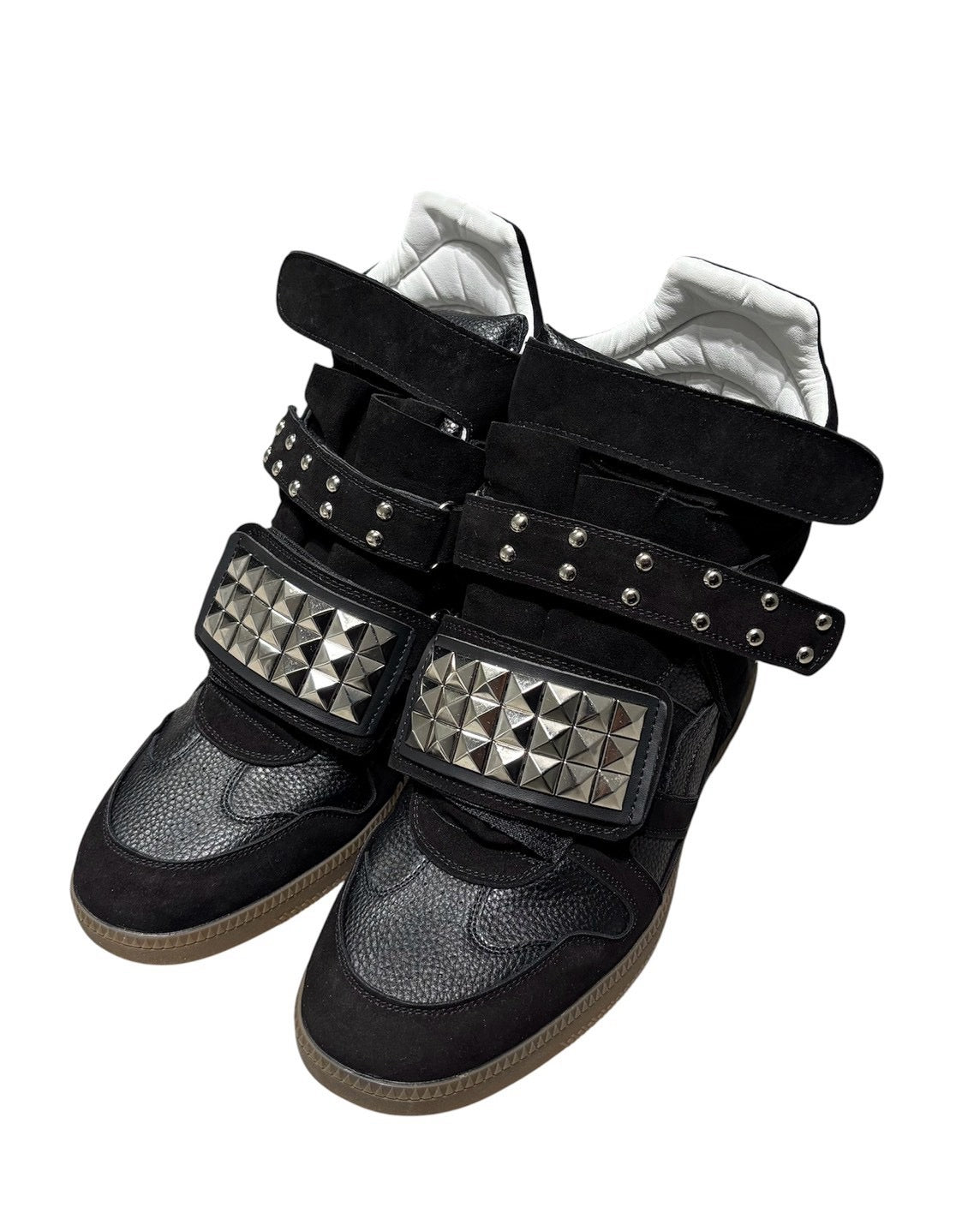 国際配送【Never mind the XU】Studs Wedge High Top Sneakers