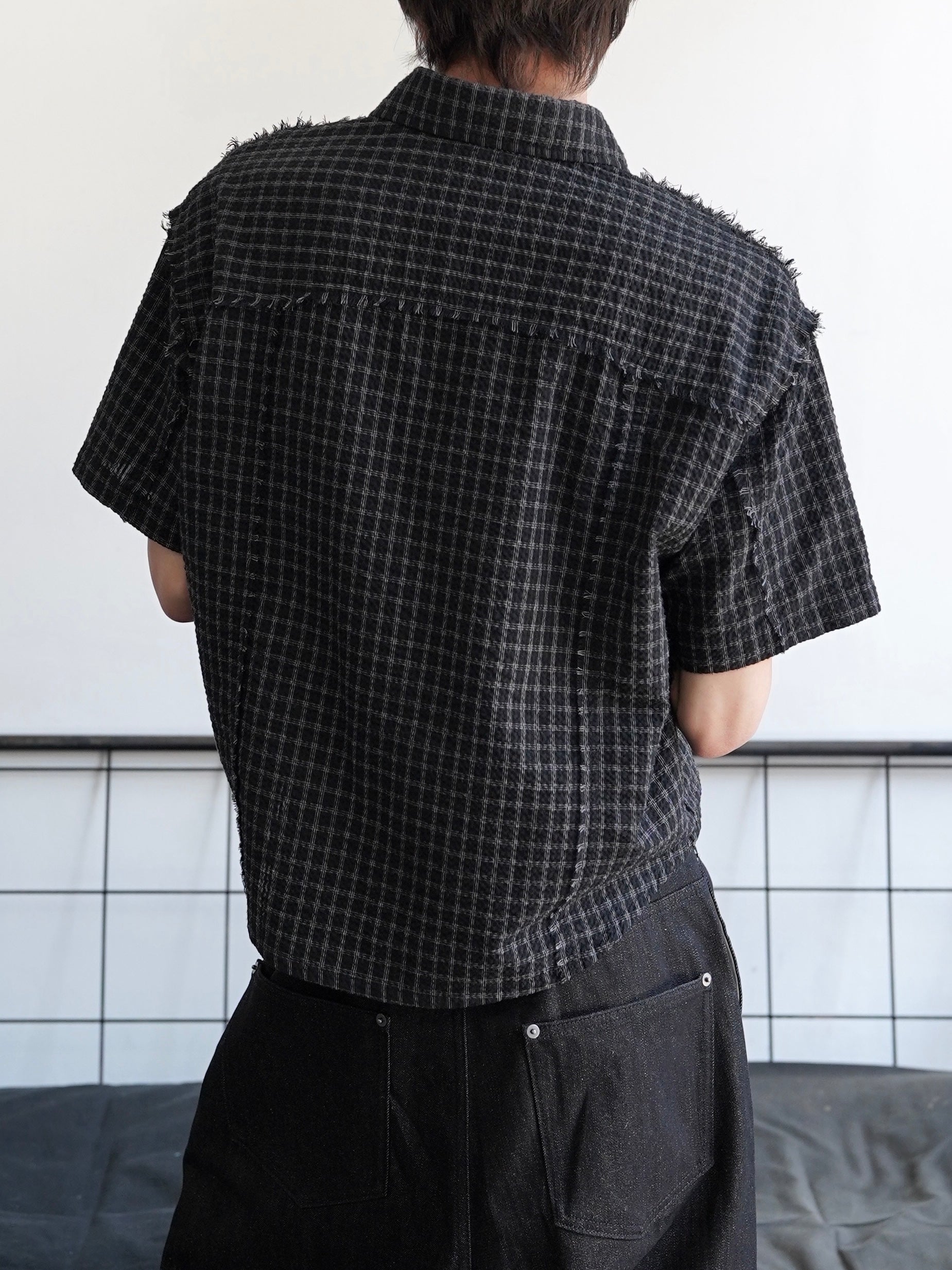 5/23 20:00発売【CHIKASHITSU PLUS HIGH】Raw edge seersucker check shirt