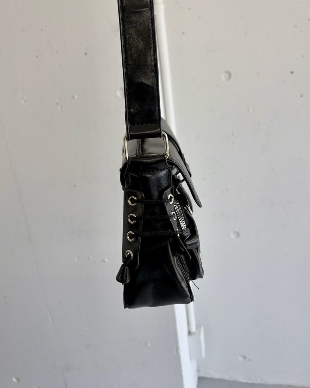 国際配送【LUV CODE】leather shoulder crossbody bag