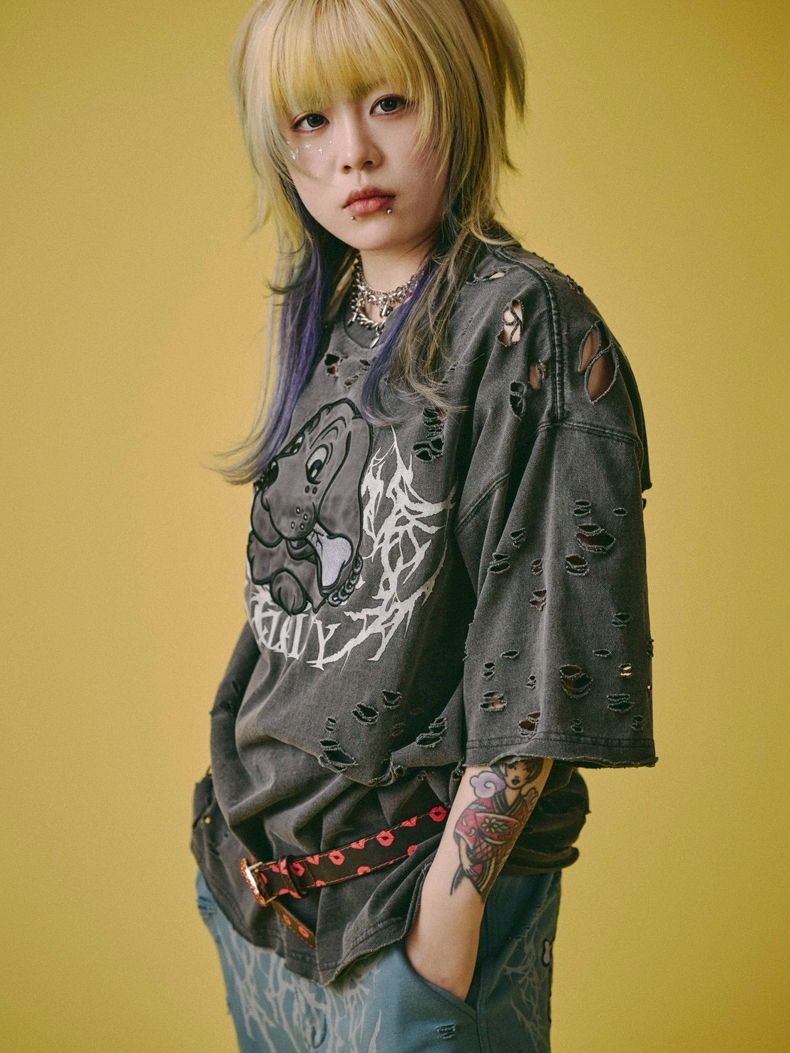 【GALFY】病みに溶かされし大ダメージTシャツ