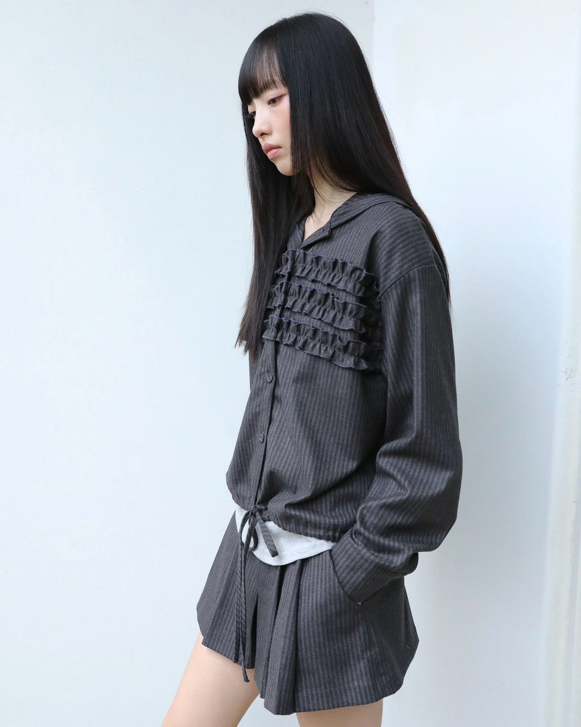 【Uglyshadow】STRIPE RUFFLE HOODED SHIRT