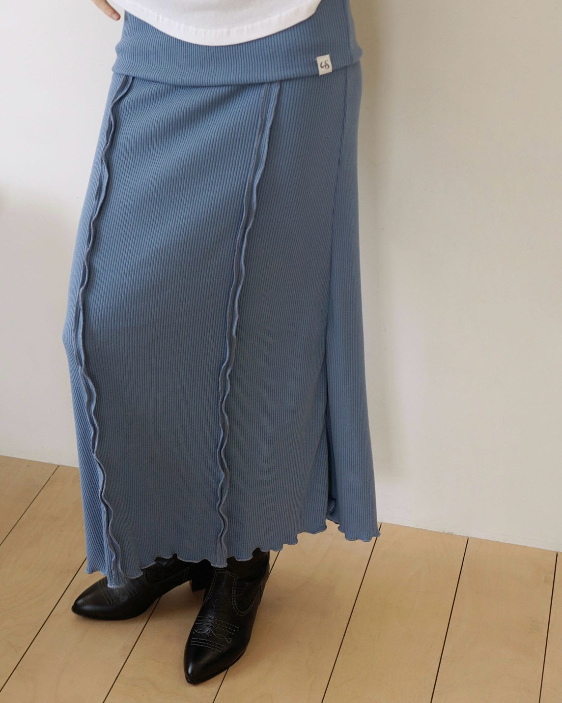 【Uglyshadow】RIBBED LONG SKIRT