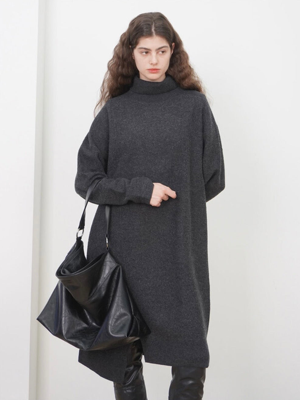 【HAH ARCHIVE】Contour Shoulder Bag(レザー)