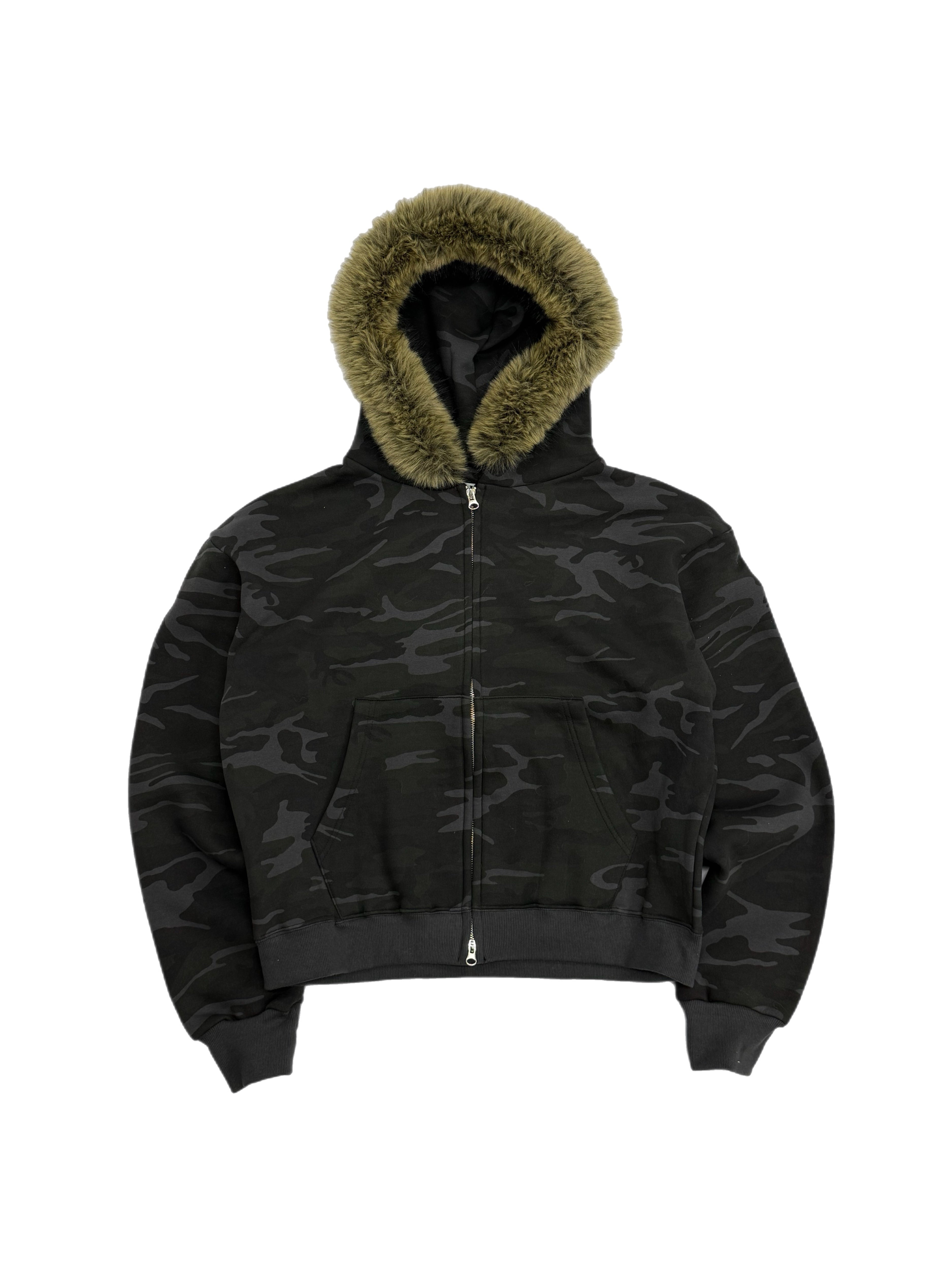 受注制【Chikashitsu +】cropped camouflage fur zip hoodie / 【チカシツプラス】クロップドカモフラージュファー付きジップパーカー (2color)