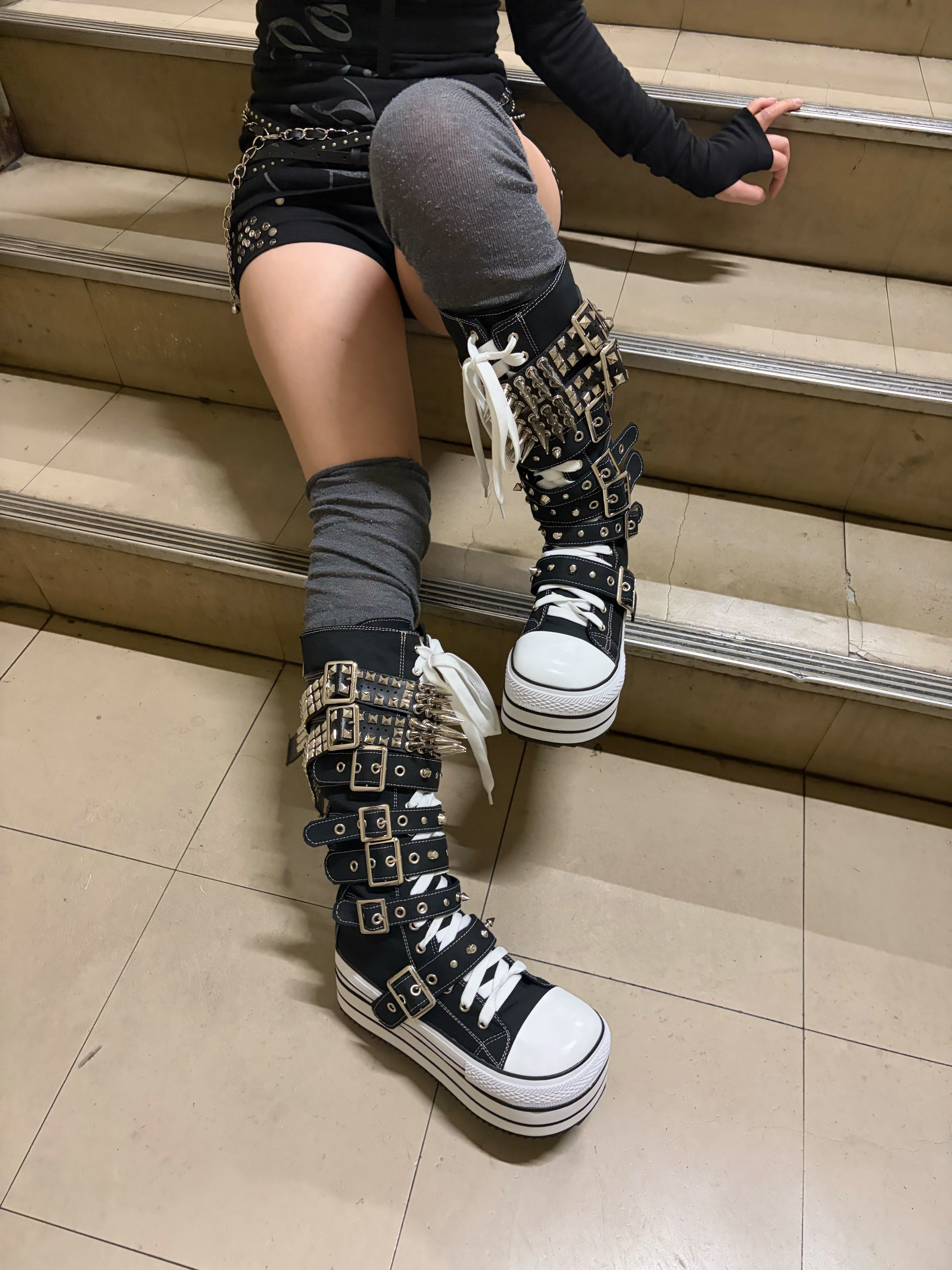 国際配送【Never mind the XU】studs belt platform sneaker boots