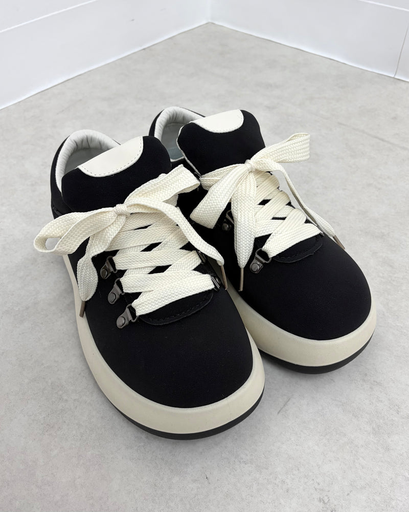 国際配送【Nerd out XU】chunky sole shoes