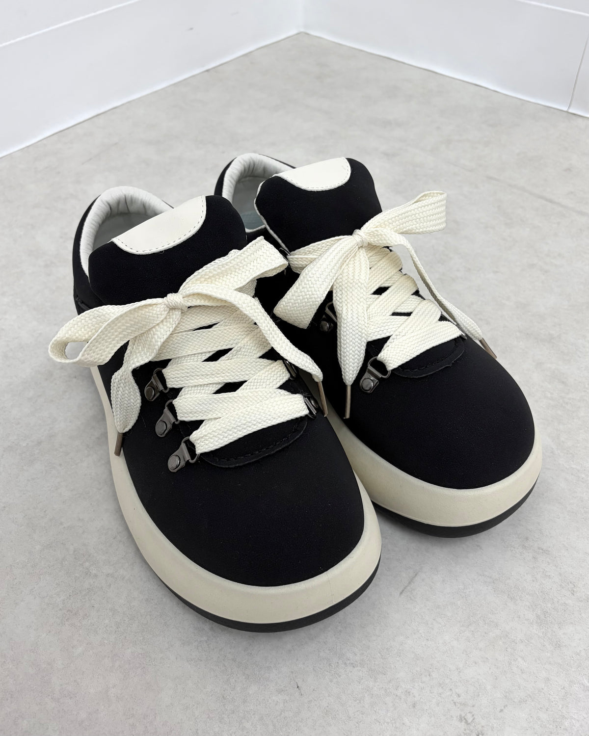 国際配送【Nerd out XU】chunky sole shoes