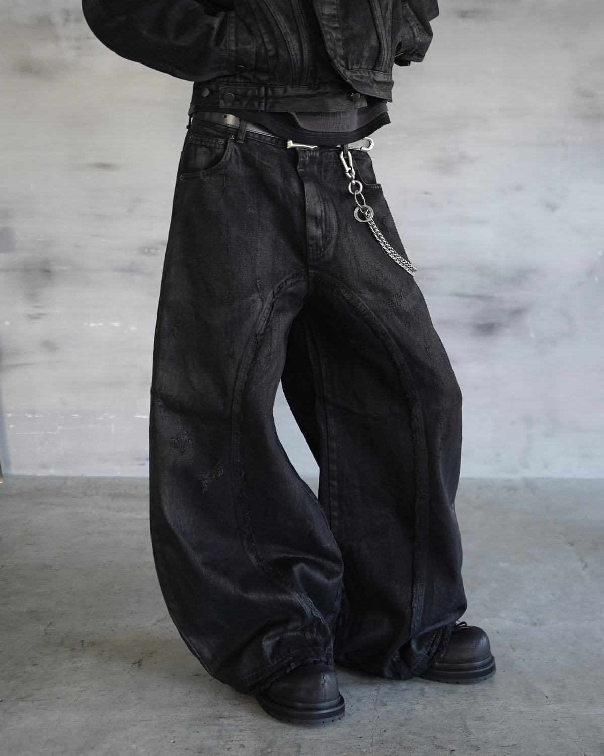 【CHIKASHITSU PLUS HIGH】Washed coating denim pants