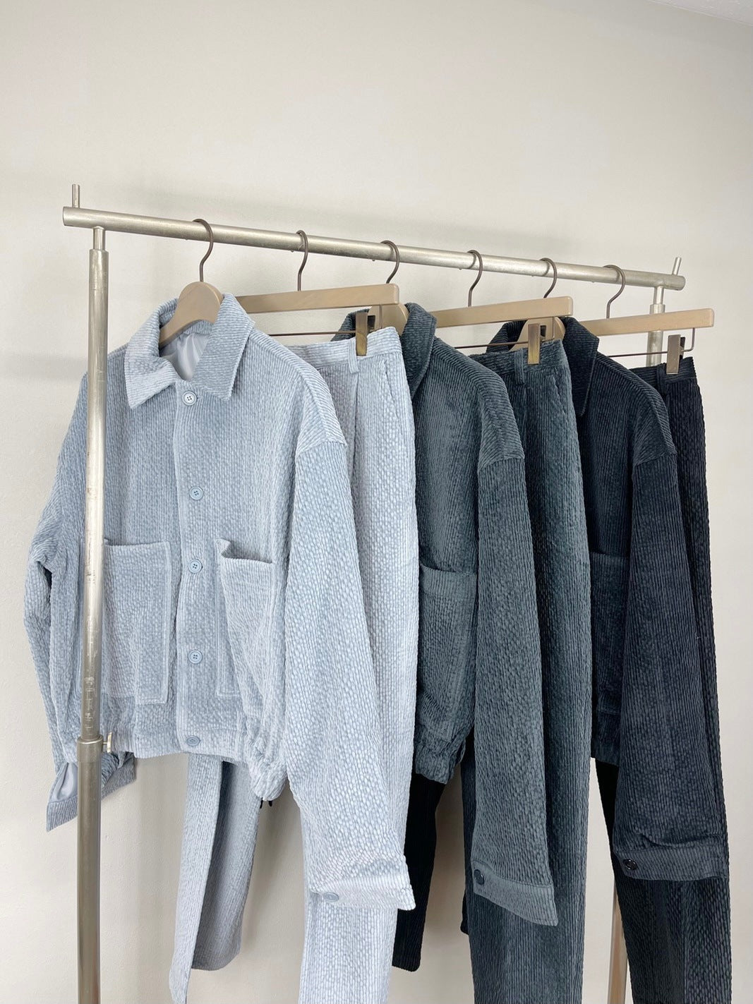 受注制【Chikashitsu +】set up design corduroy cropped jacket (3color)