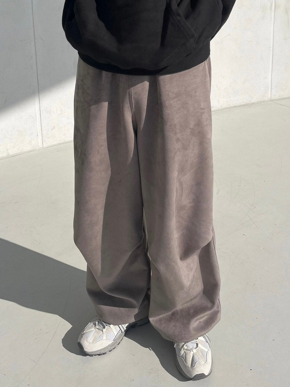受注制【youll】tuck suede jogger pants (2color)