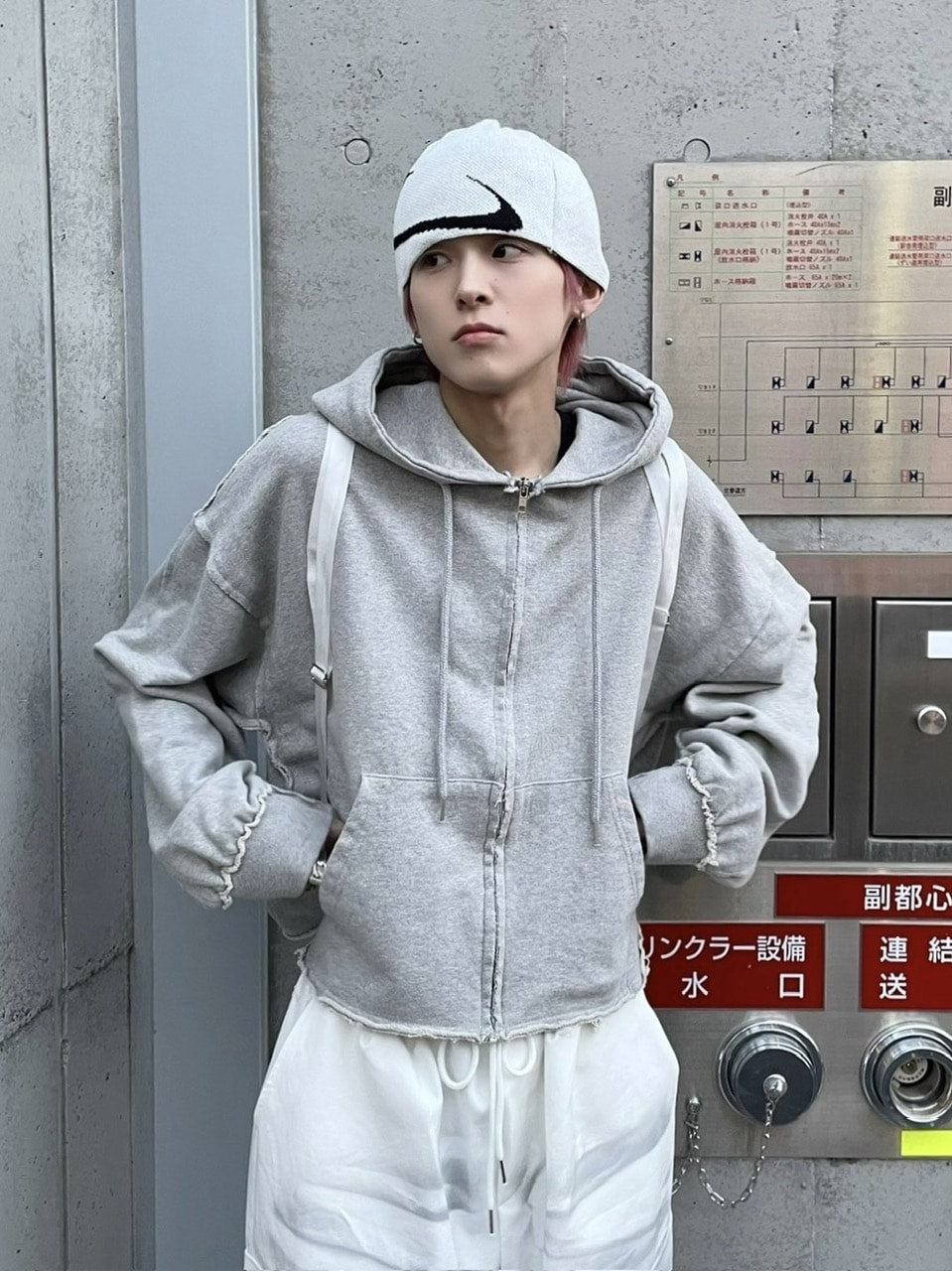 受注制【nmtc +】unisex cropped hoodie (4color)