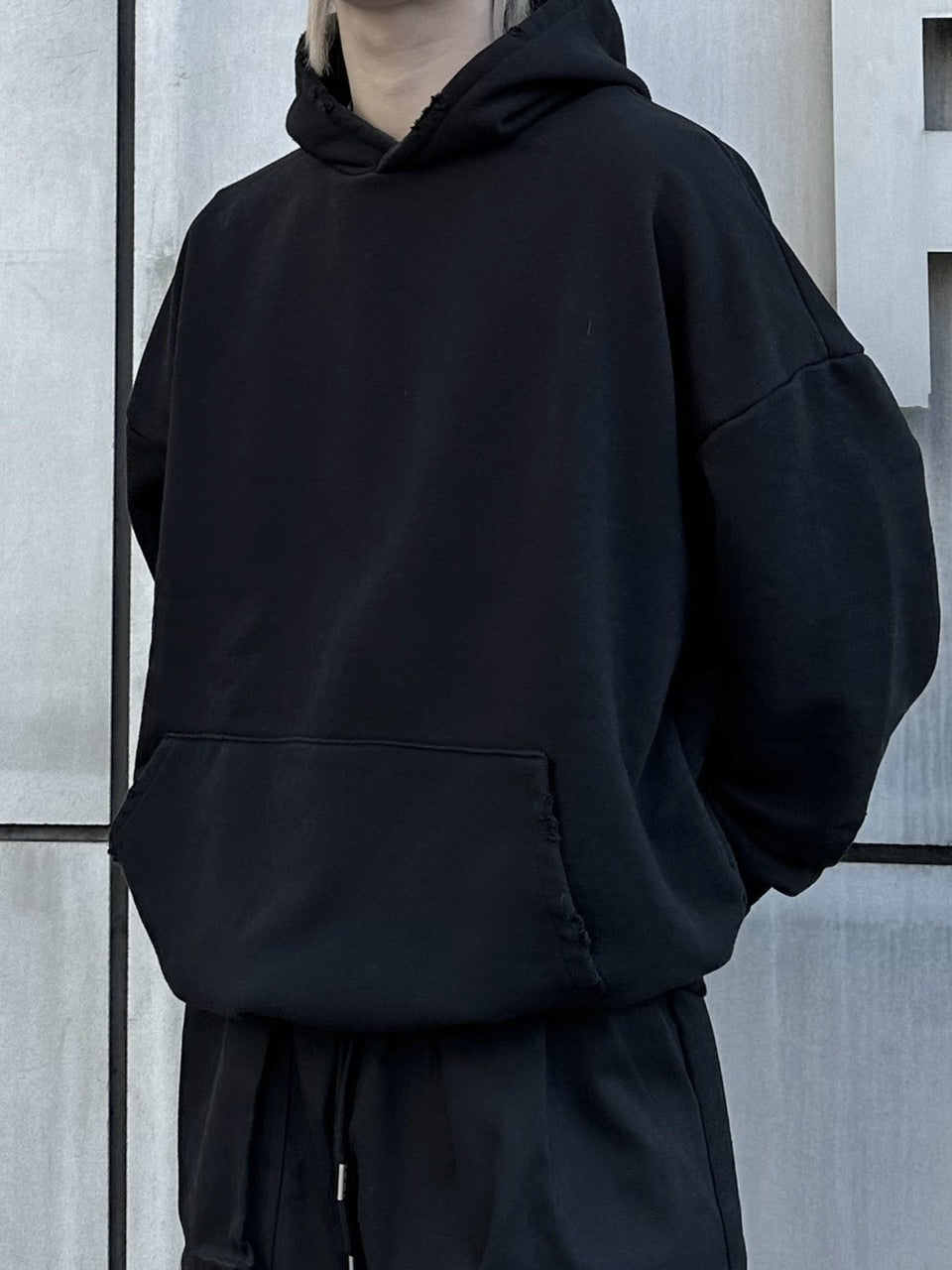 大阪店WEB限定【Chikashitsu +】damage arm warmer hoodie (3color)