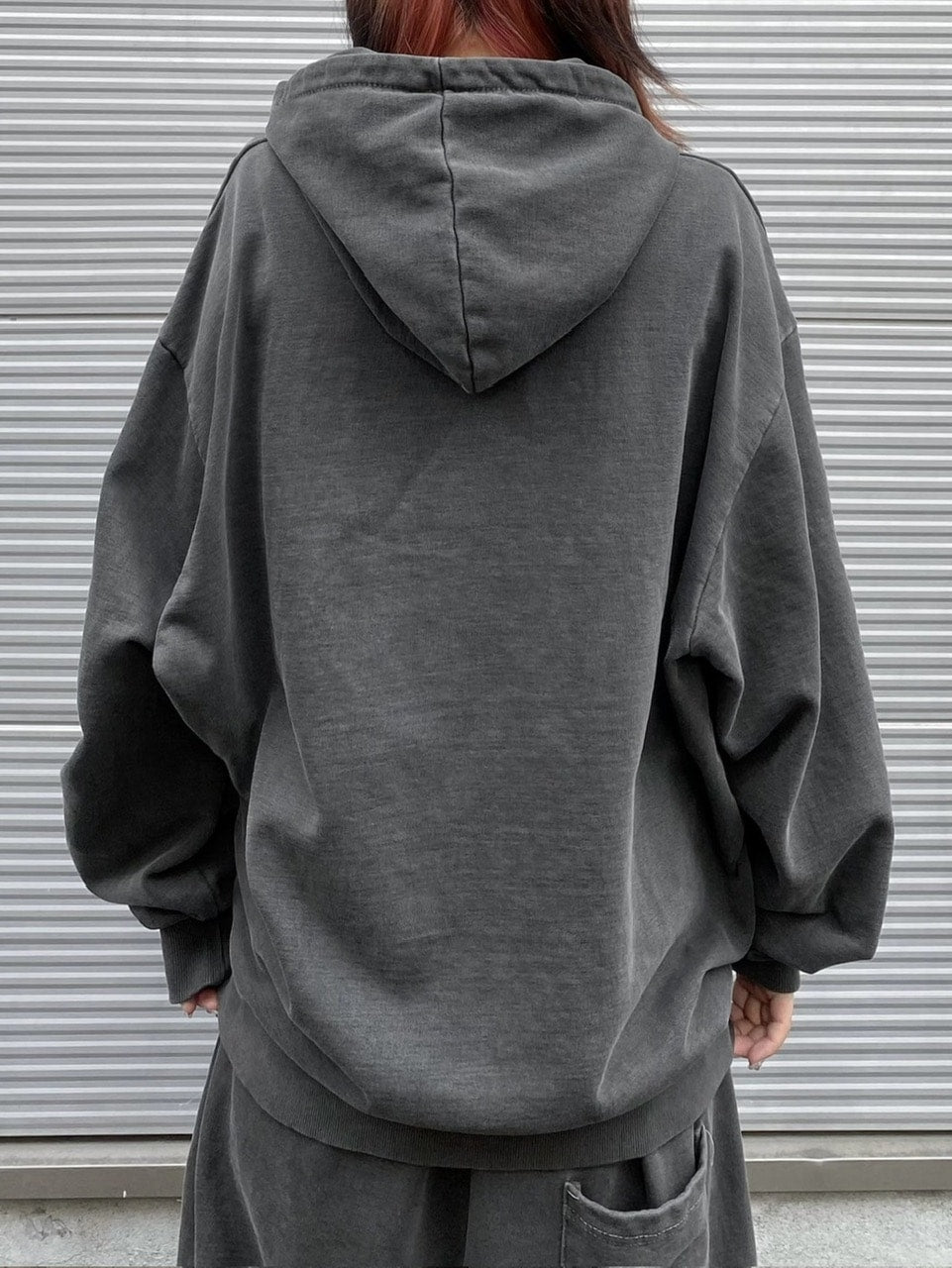 受注制【Never mind the XU】set up design pigment hoodie (2color)