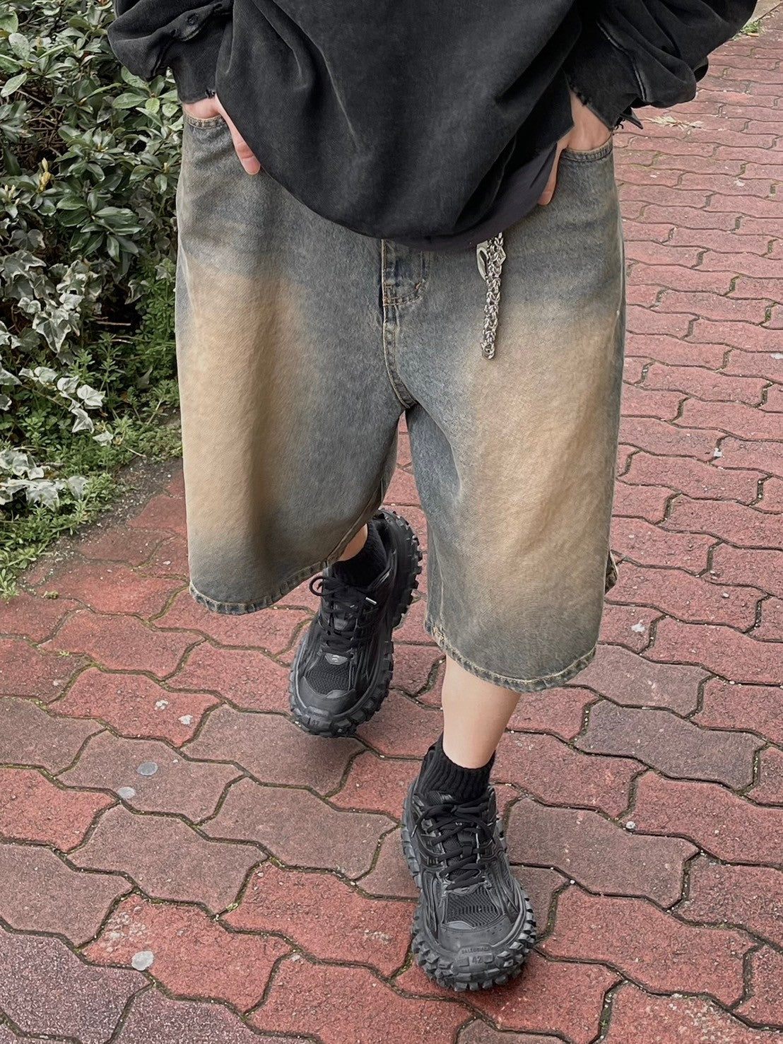 受注制【Chikashitsu +】vintage wash denim half pants