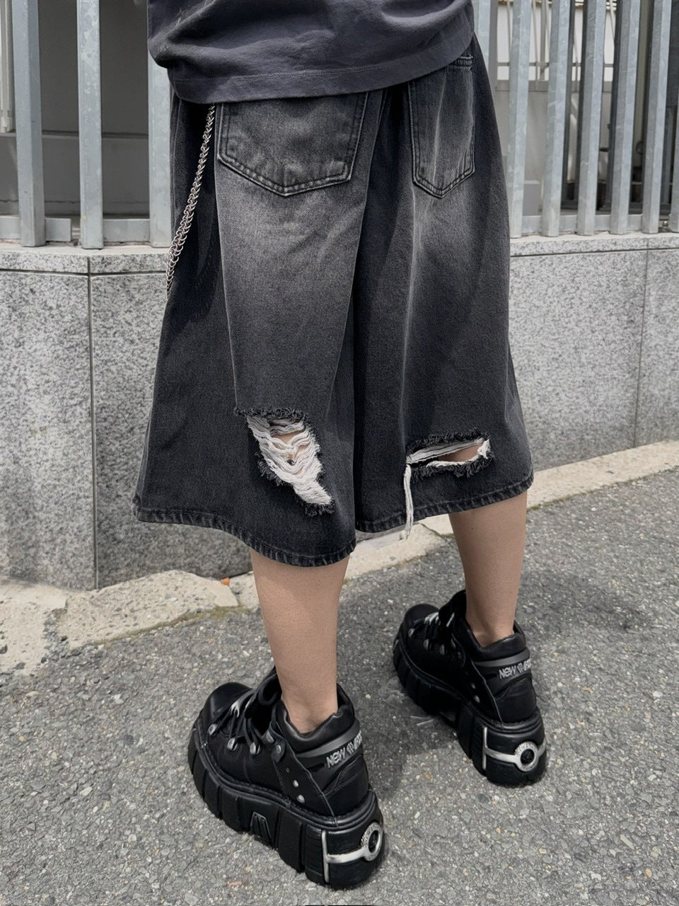 受注制【Never mind the XU】damage denim shorts 2 (2color)