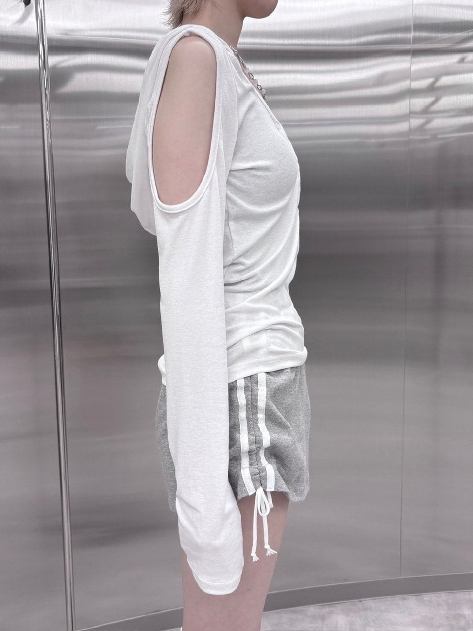 【nmtc +】shoulder slit hooded long sleeve tee (3color)