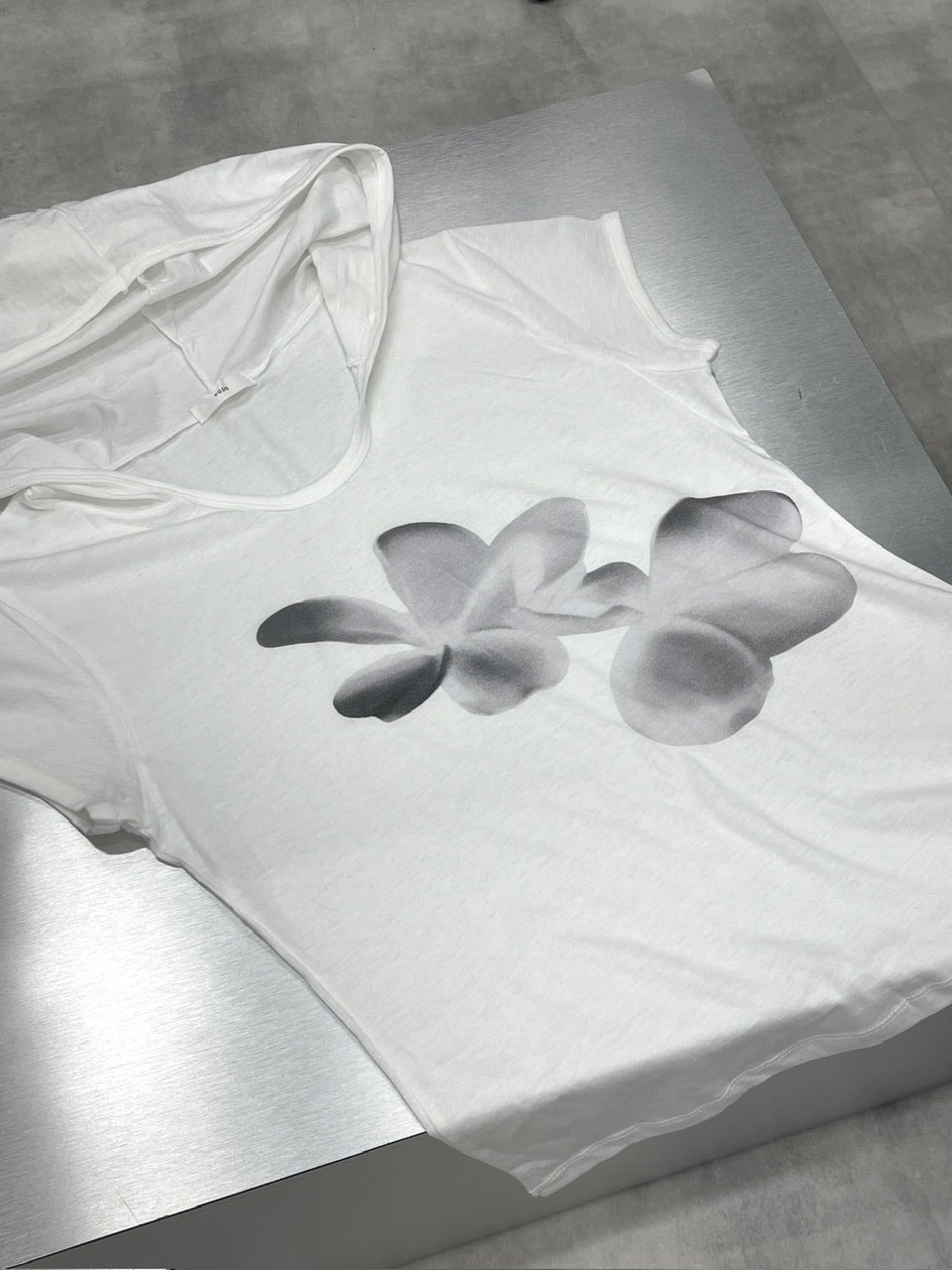 受注制【nmtc +】flower design half sleeve hoodie (3color)