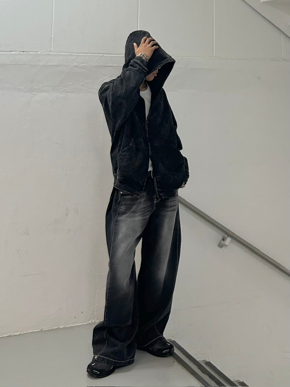 受注制【Chikashitsu +】set up pigment damage zip up hoodie