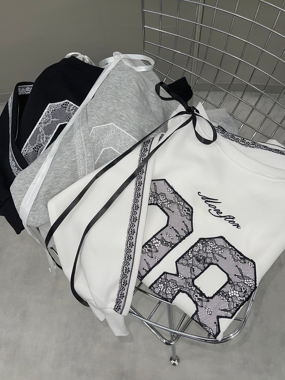 【nmtc +】lace design number sweat onepiece (3color)