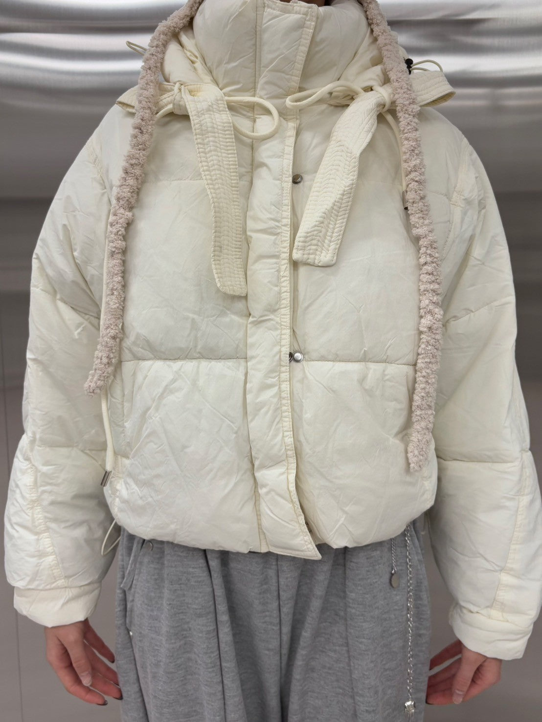 受注制【nmtc +】strap padding hood jacket (2color) / 【エヌエムティーシープラス】ストラップパディングフード長袖ダウンジャケット