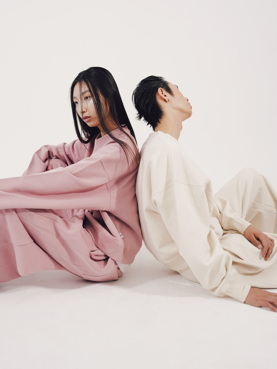 【CS】cropped vneck sweat shirt (ivory)