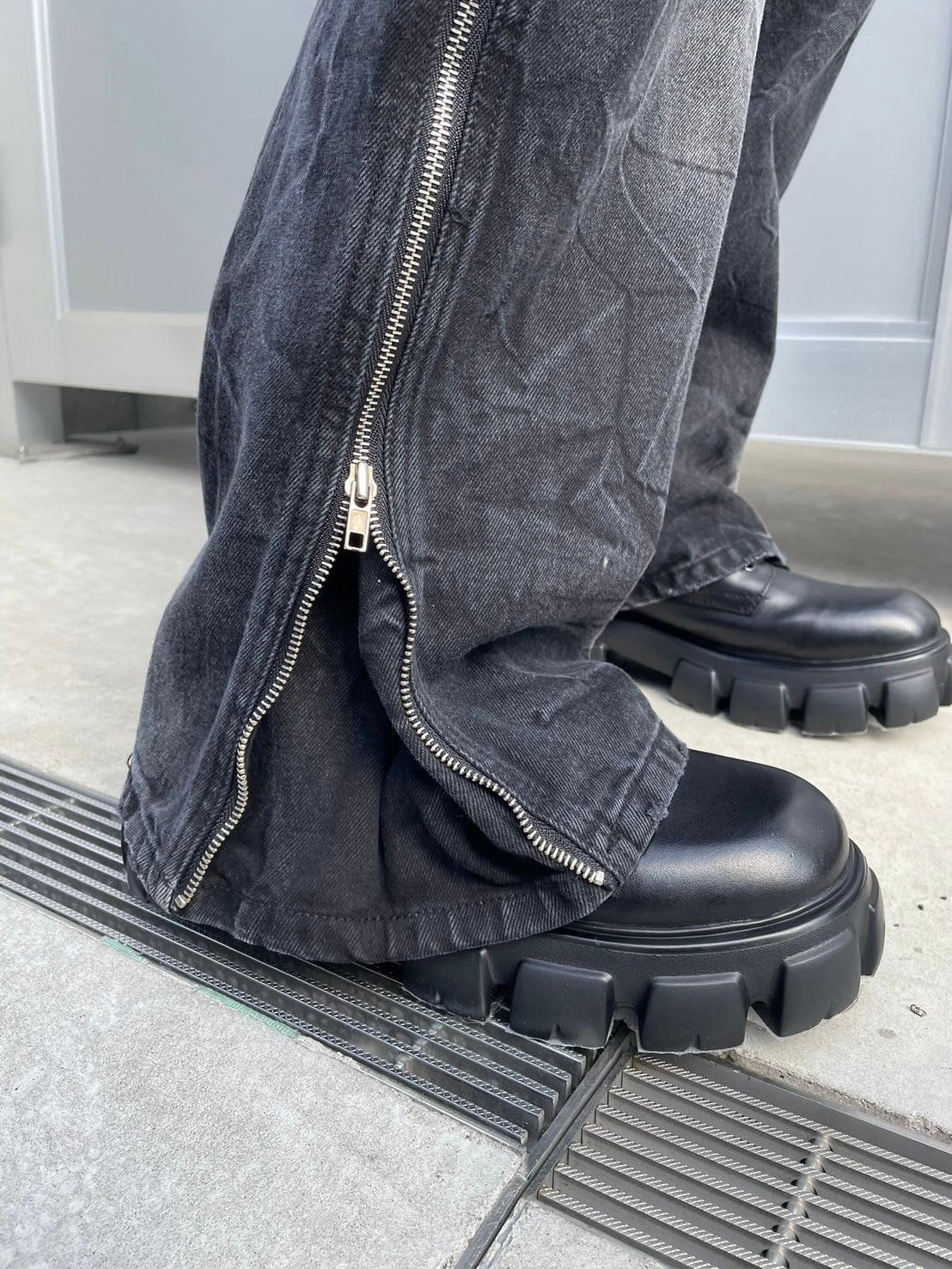 受注制【nmtc +】side zip denim pants