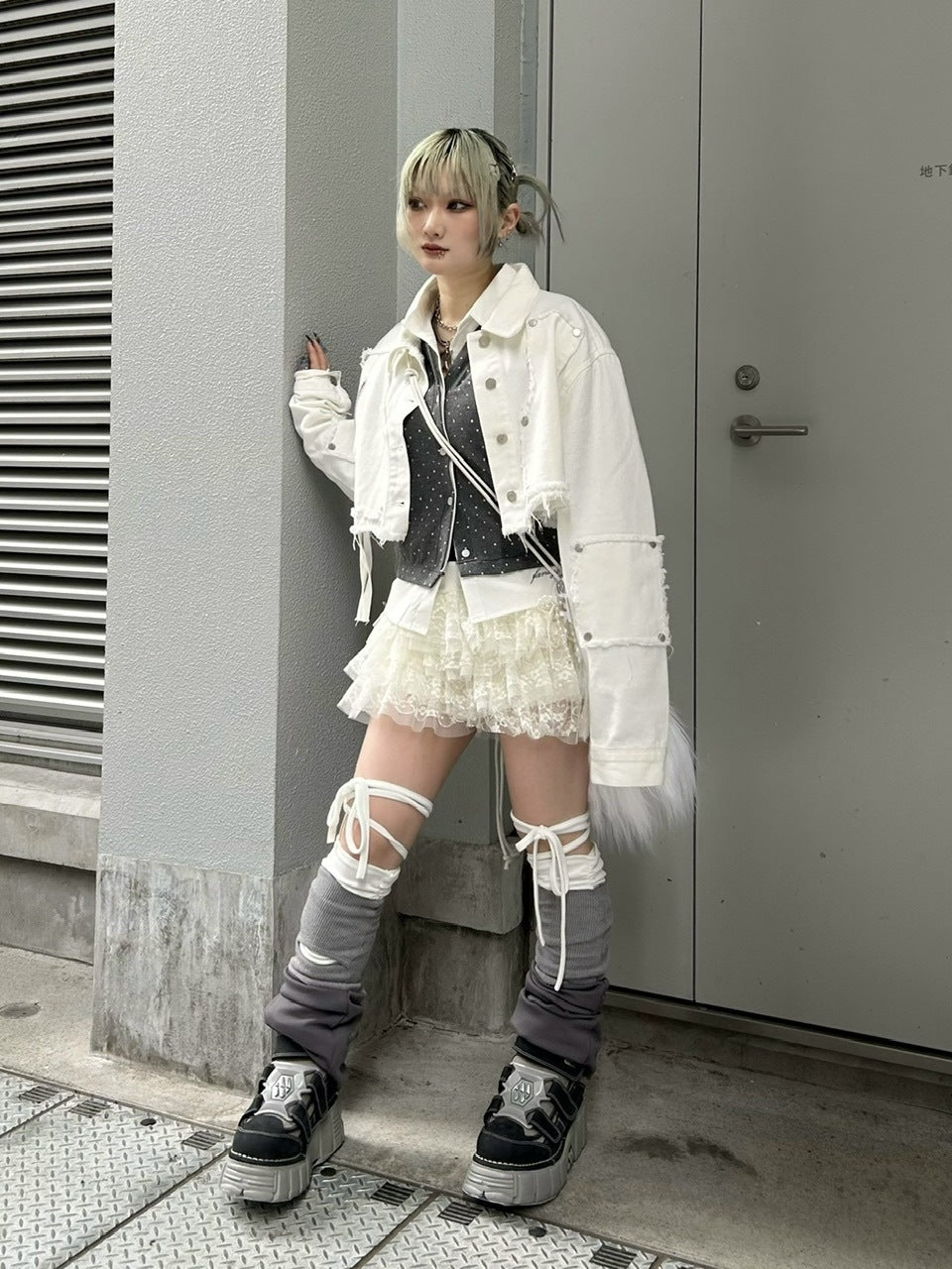 受注制【Never mind the XU】cancan lace mini skirt (2color)