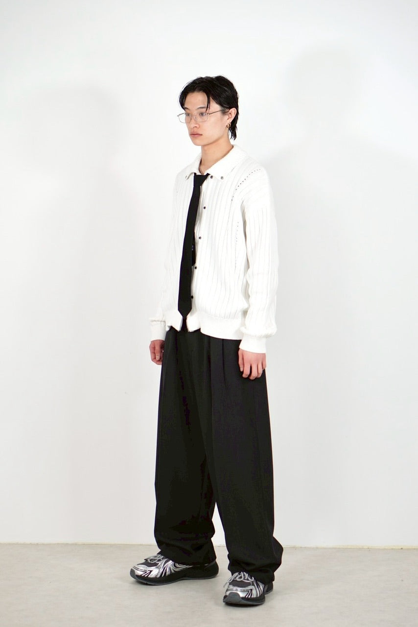 【Chikashitsu +】rivet zip up knit (2color)