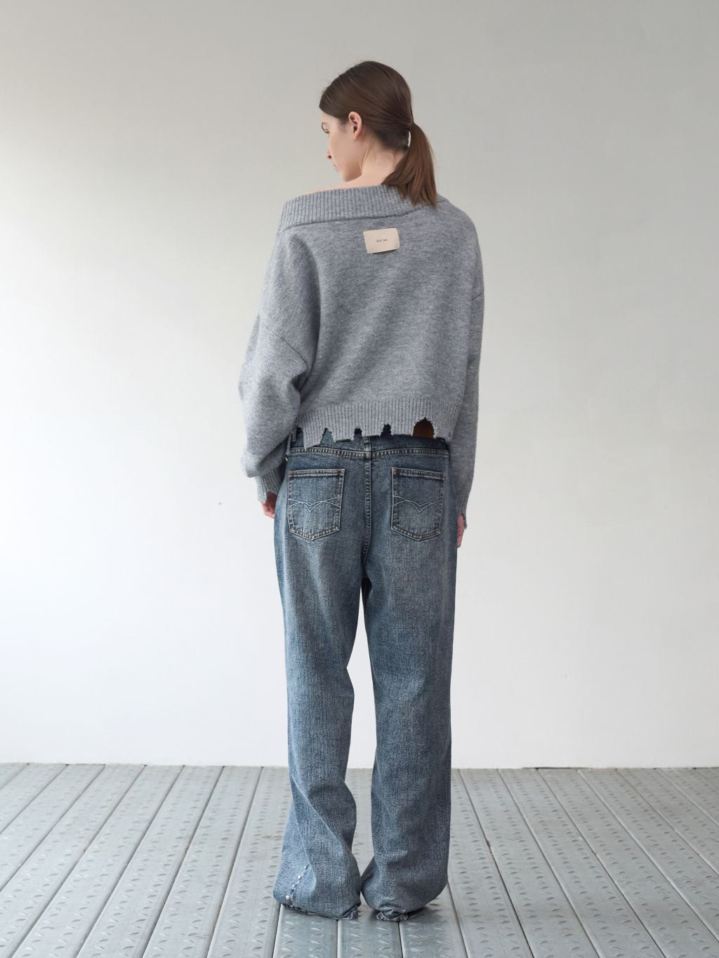 【ROCK CAKE】Off Shoulder Damaged Knit