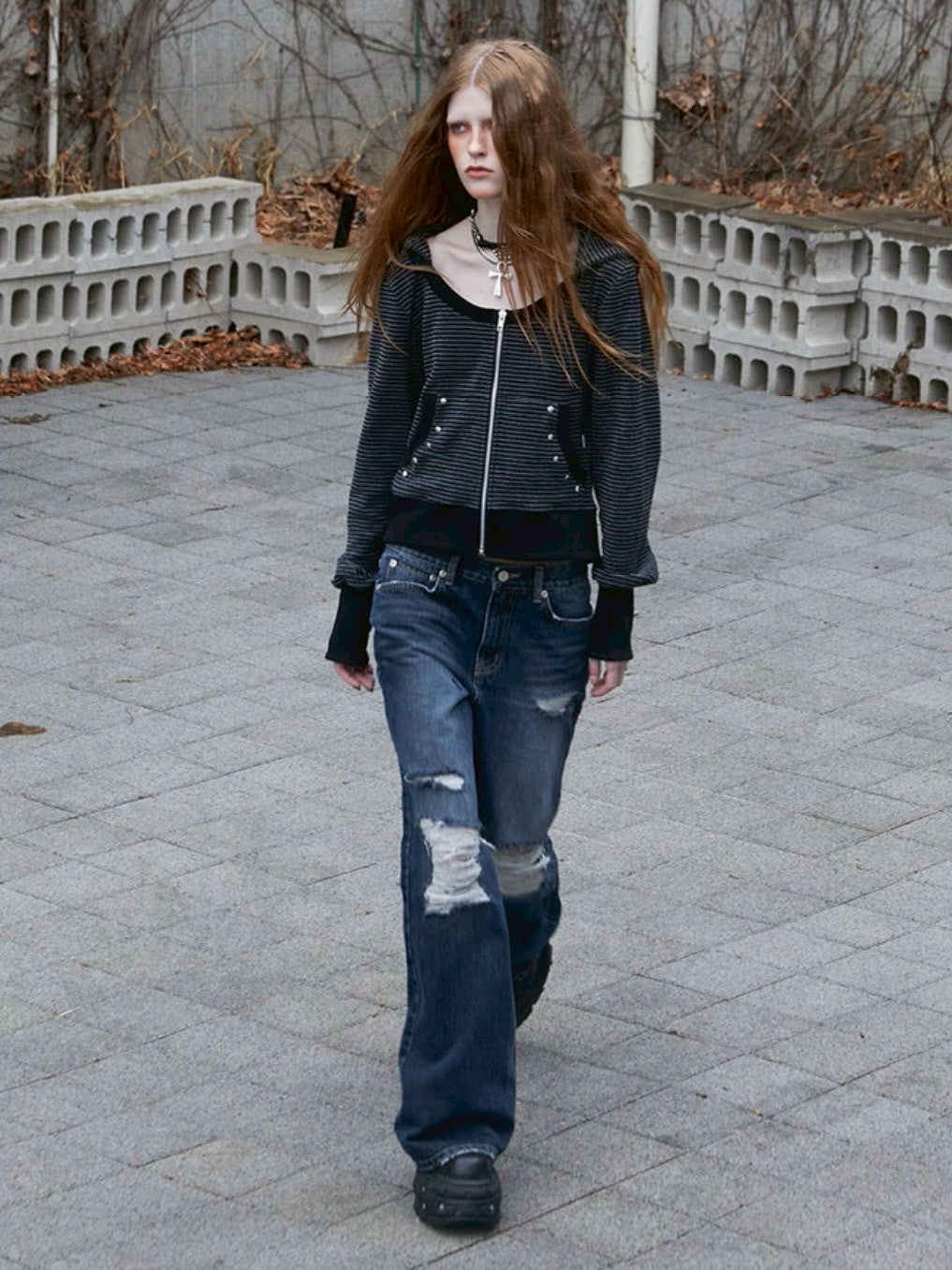 【NOT KNOWING】Destroyed Flared Jean